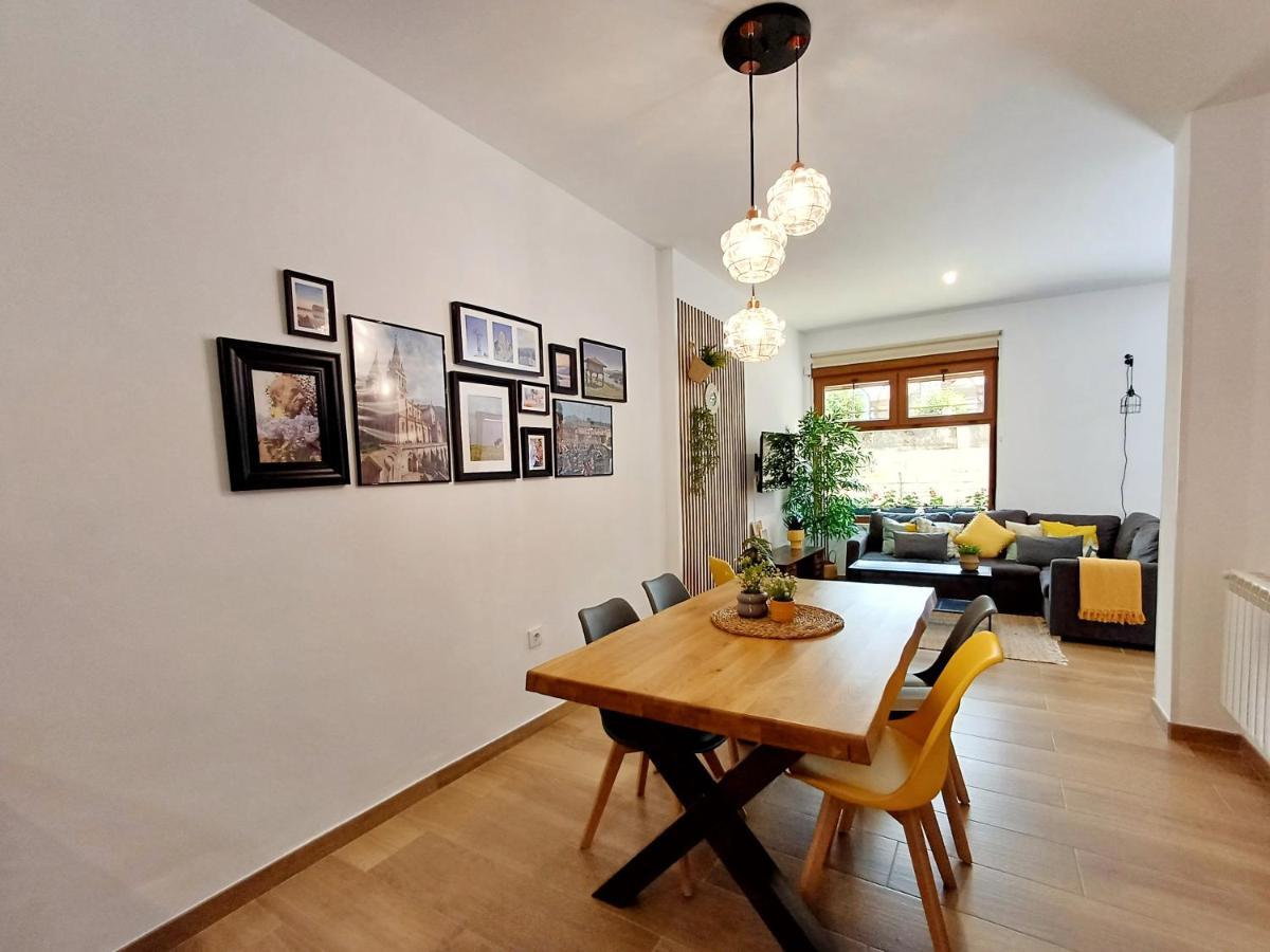Loft De Tita Larrea Apartman Arriondas Kültér fotó