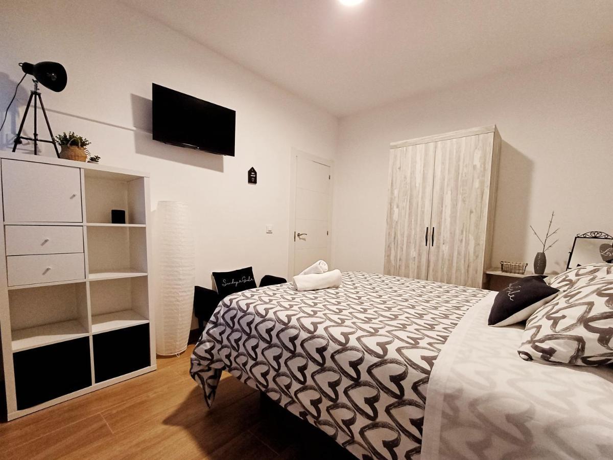 Loft De Tita Larrea Apartman Arriondas Kültér fotó